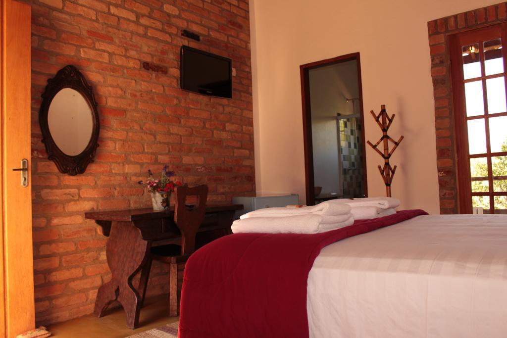 Pousada Fazenda Sant'Ana Виньеду Экстерьер фото